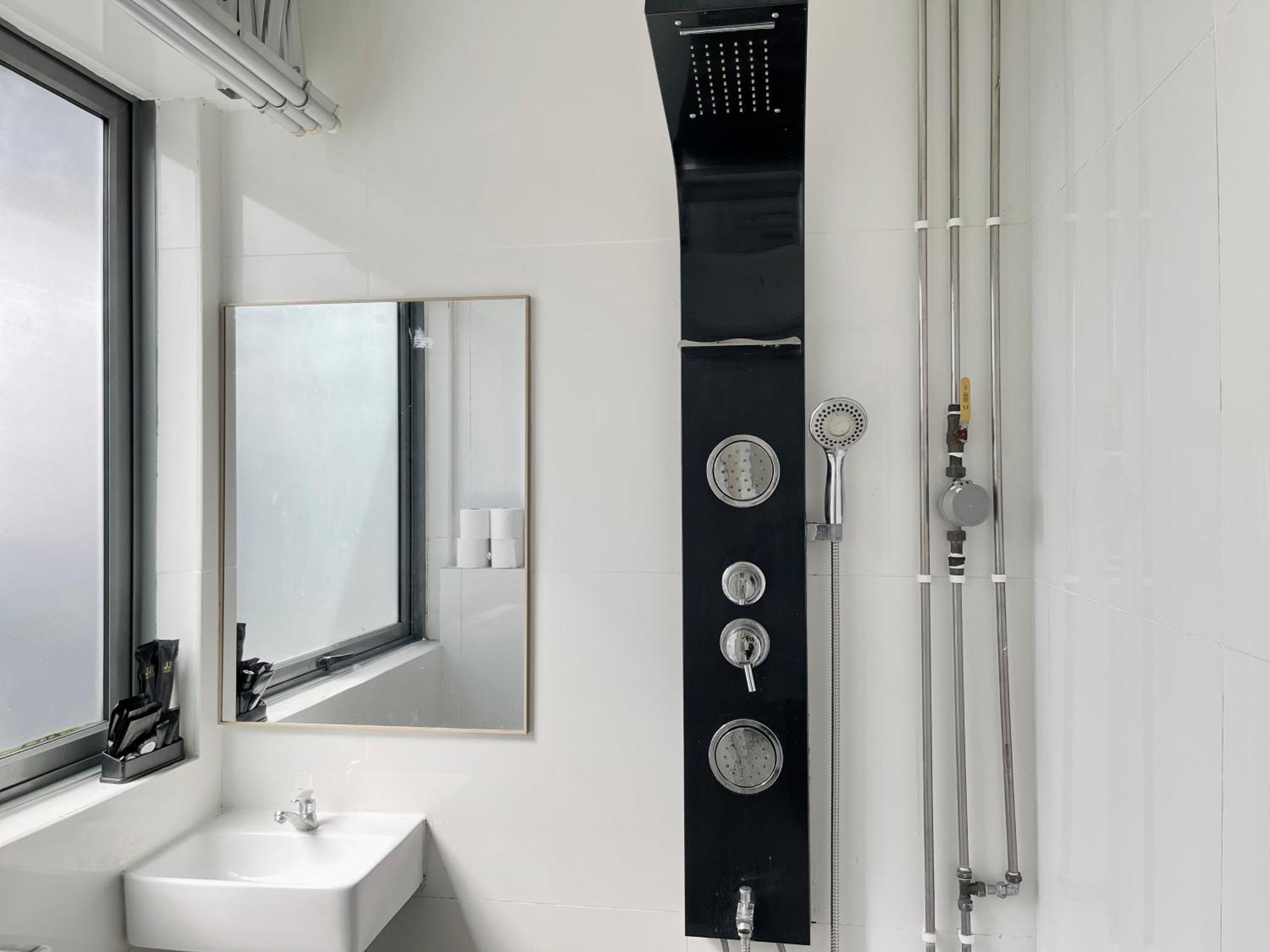 Jjh Serviced Apartments Near Serangoon Mrt Singapore Buitenkant foto